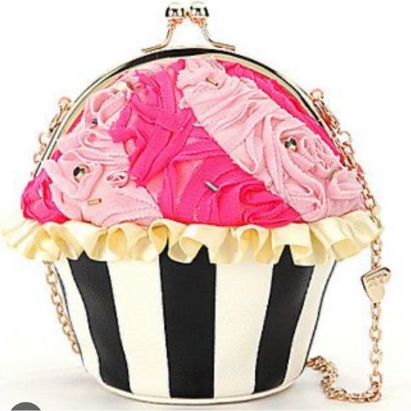 BETSEY JOHNSON “Baking Bad” Cupcake Novelty Crossbody Purse Girly BRAND NEW - Picture 2 of 15